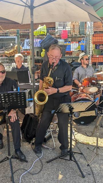 243c3a140f4f50d4c8df83ad969ccc90