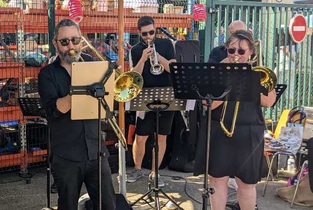 2903a701dbf24a88609b1e8e5c9045b9